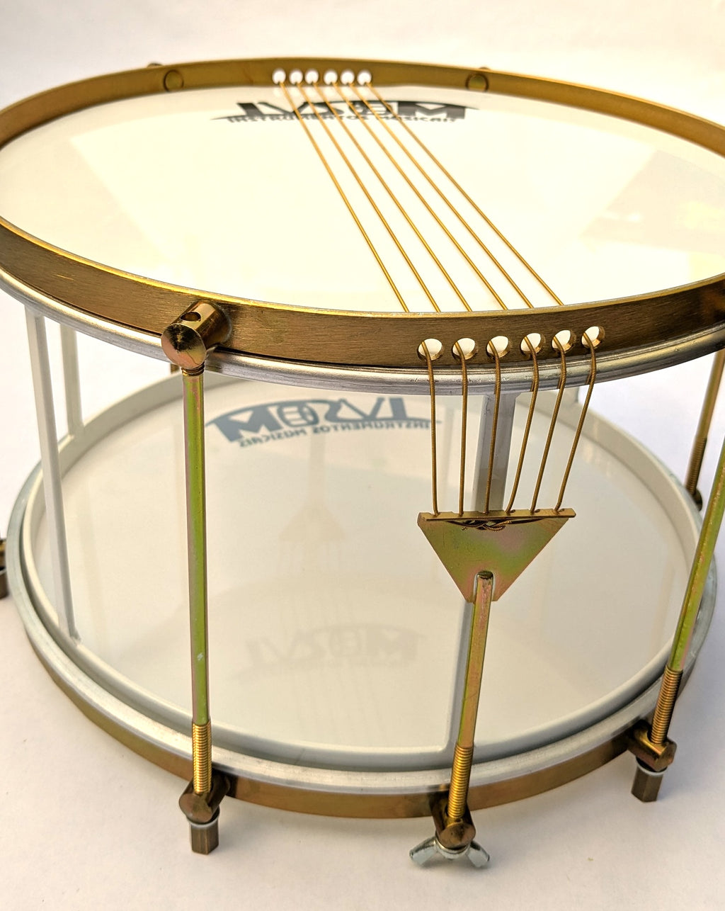 IVSOM Caixa vazada, 6 string, steel, 12" x 7.5"