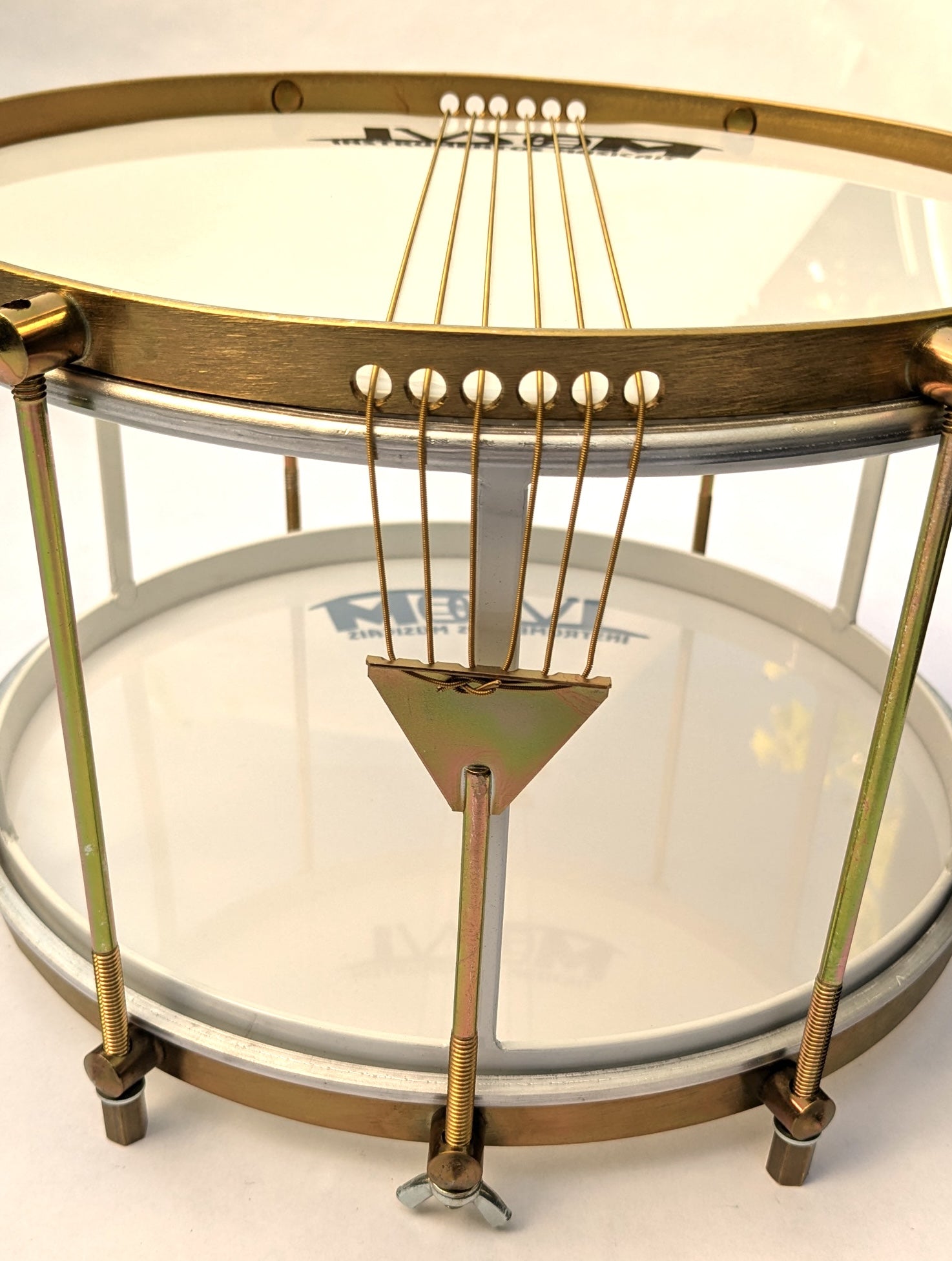 IVSOM Caixa vazada, 6 string, steel, 12" x 7.5"