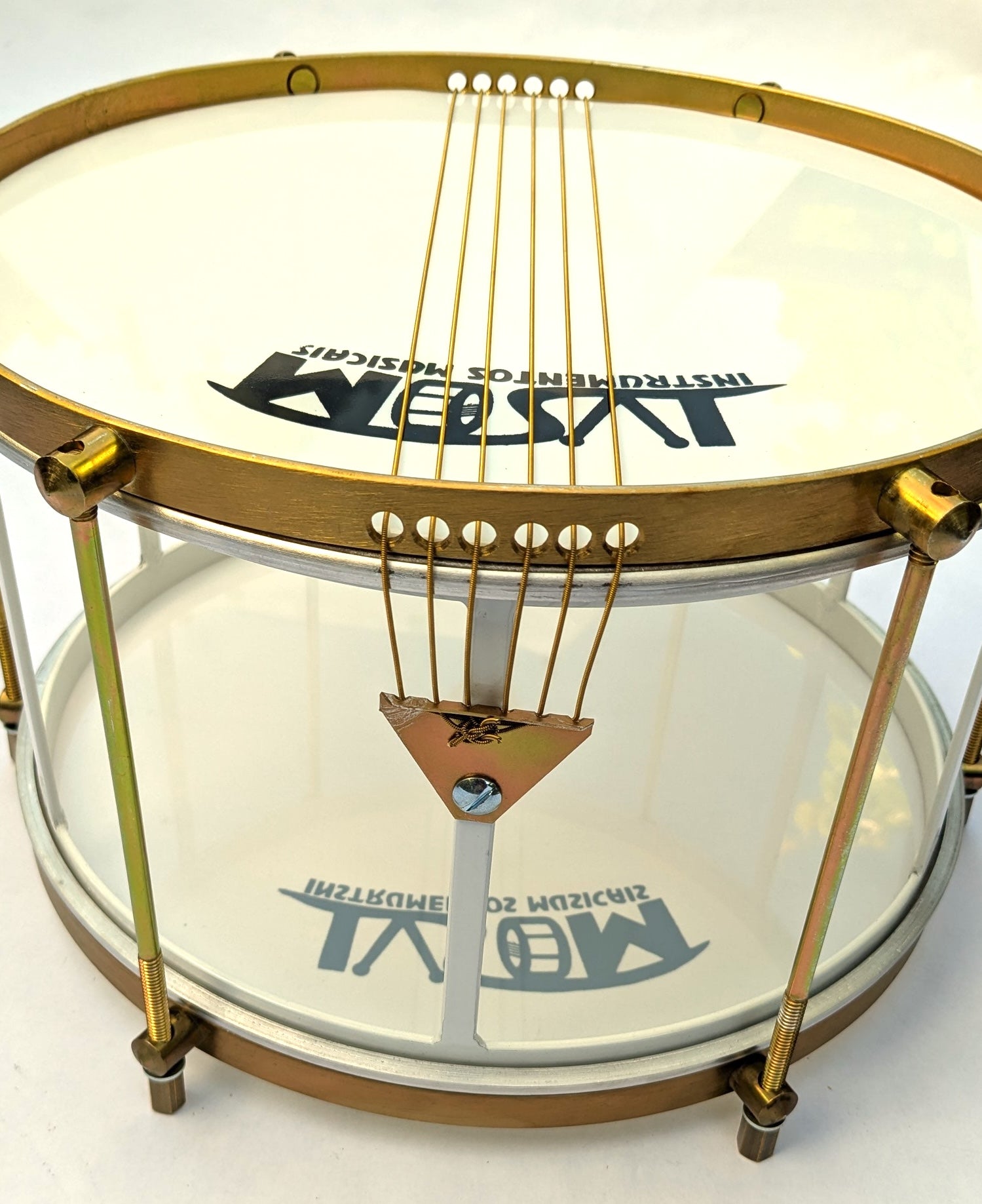 IVSOM Caixa vazada, 6 string, steel, 12" x 7.5"